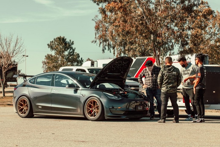 KW_Blog_Tesla_Model_3_KW_V3_ButtonWillow_Unofficial_Lap_Record_019-1024x683.jpg