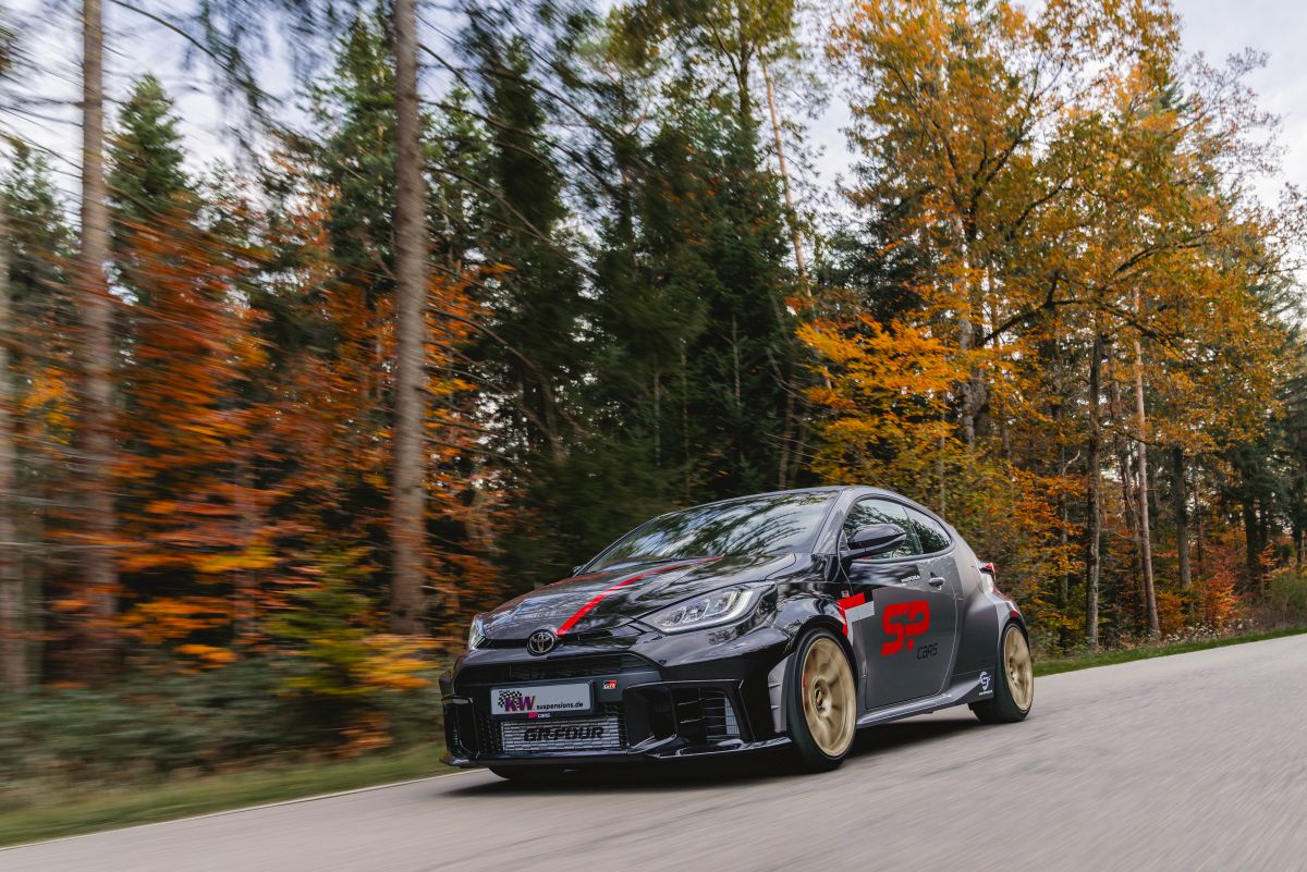 low_KW_V3_Toyota_GR_Yaris_Facelift_Fahraufnahme_005.jpg