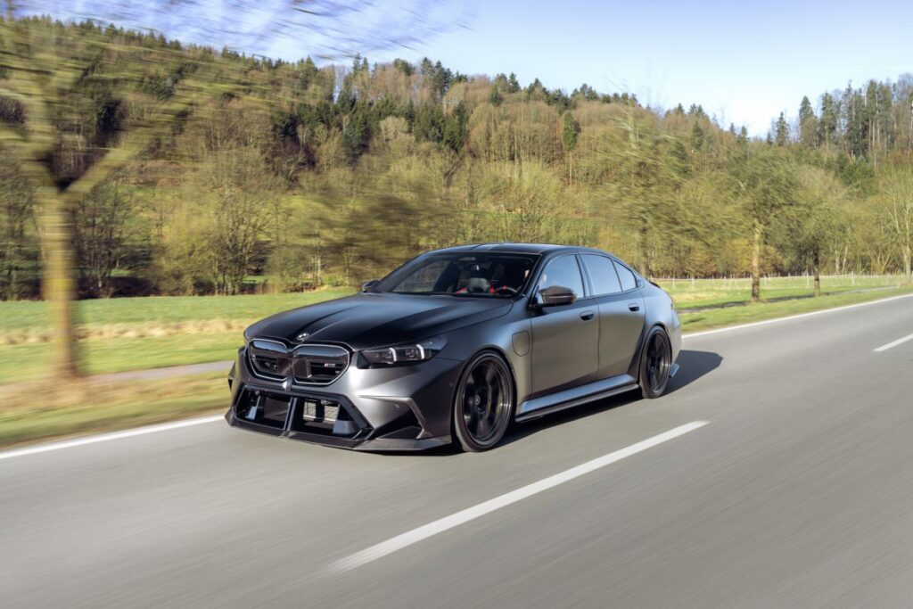 KW_Blog_BMW_M5_G90_KW_V4_Gewindefahrwerk_0003-1024x683.jpg