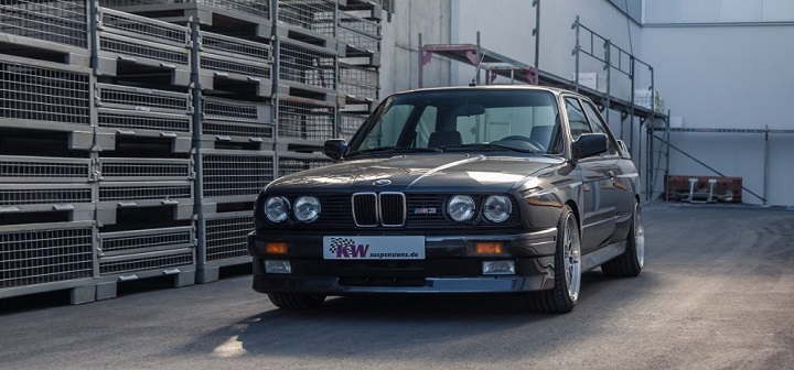 BMW_E30_M3_KW_Klassik_V3_Gewindefahrwerk_001-1024x479.jpg