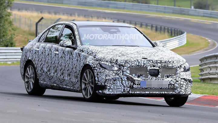 2021-mercedes-benz-c-class-spy-shots--photo-credit-s-baldauf-sb-medien_100712992.jpg