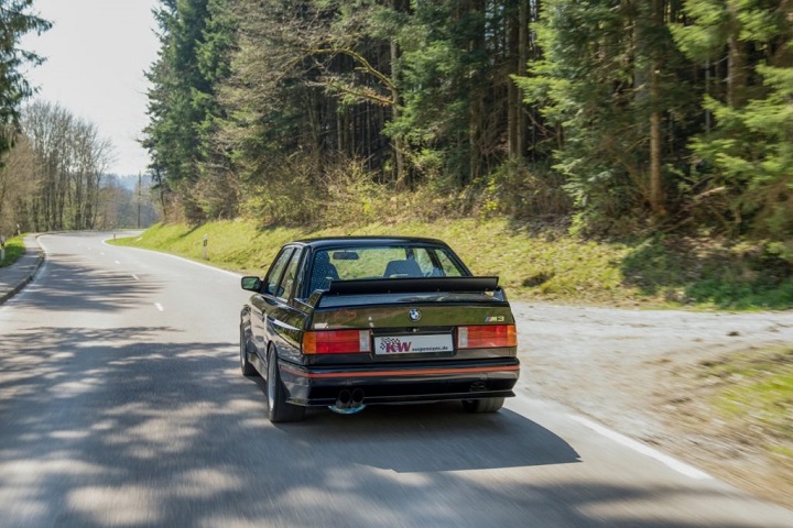 KW_Blog_BMW_M3_E30_KW_V3_Klassik_006-1024x683.jpg