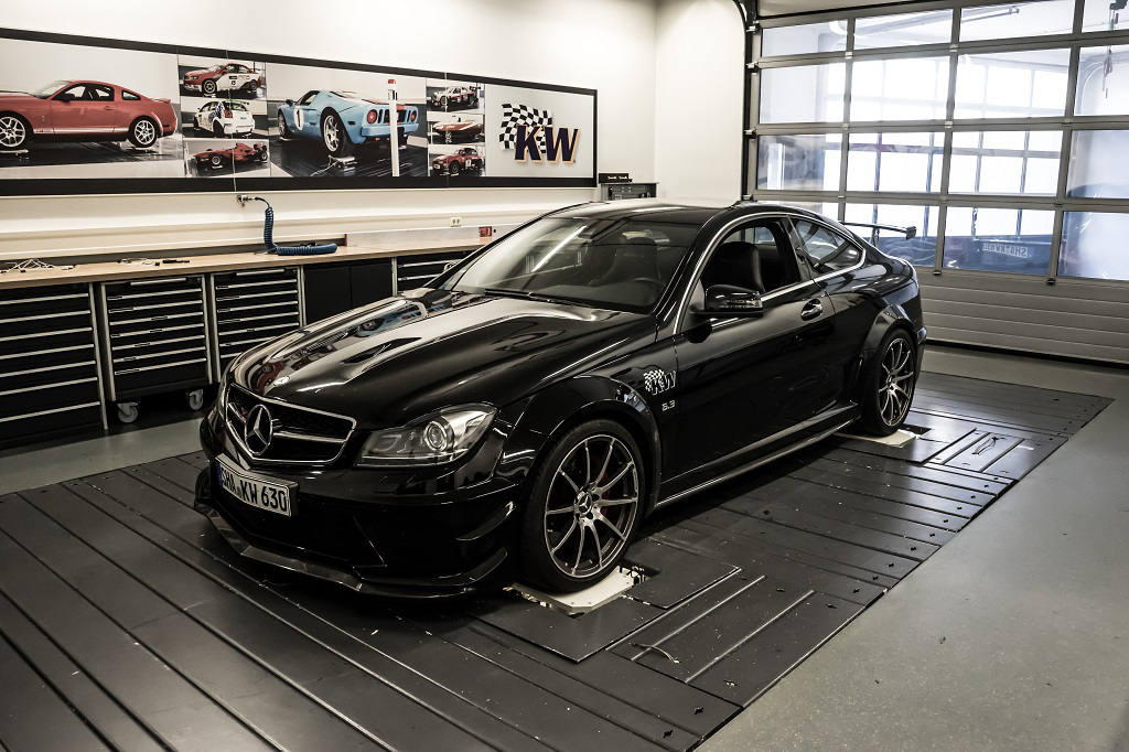 low_KW_Mercedes_AMG_Coupé-_63_BS_005.jpg