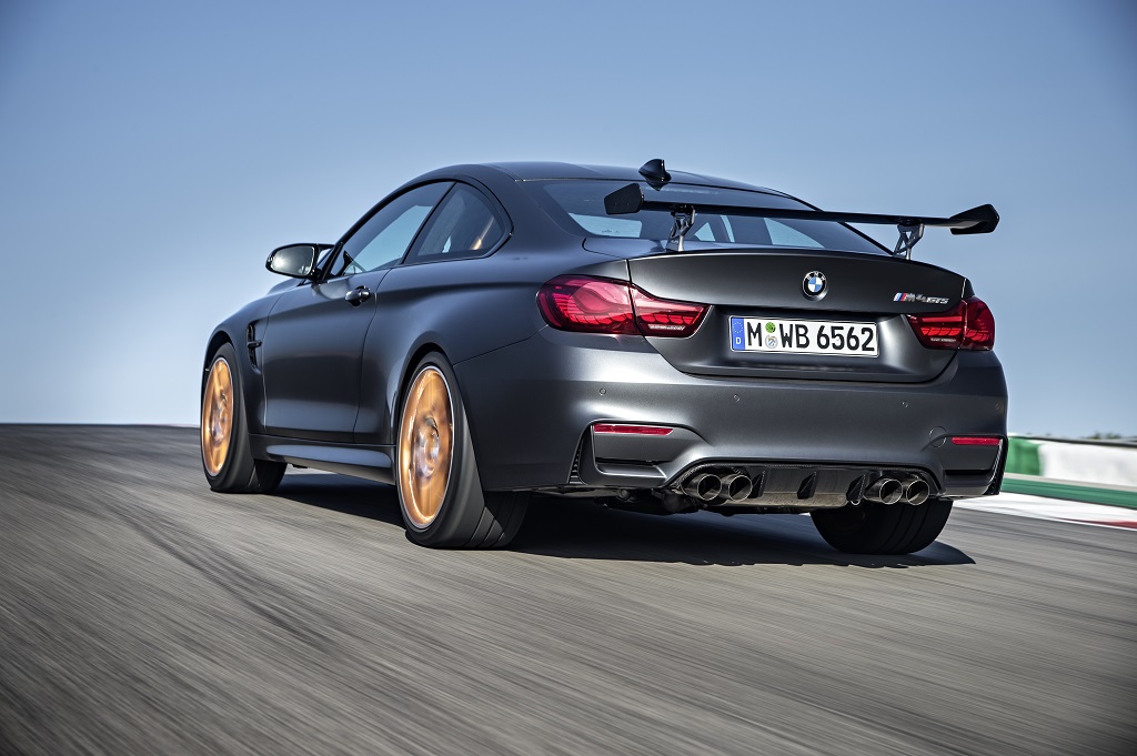 lowP90199434_highRes_bmw-m4-gts-10-2015.jpg