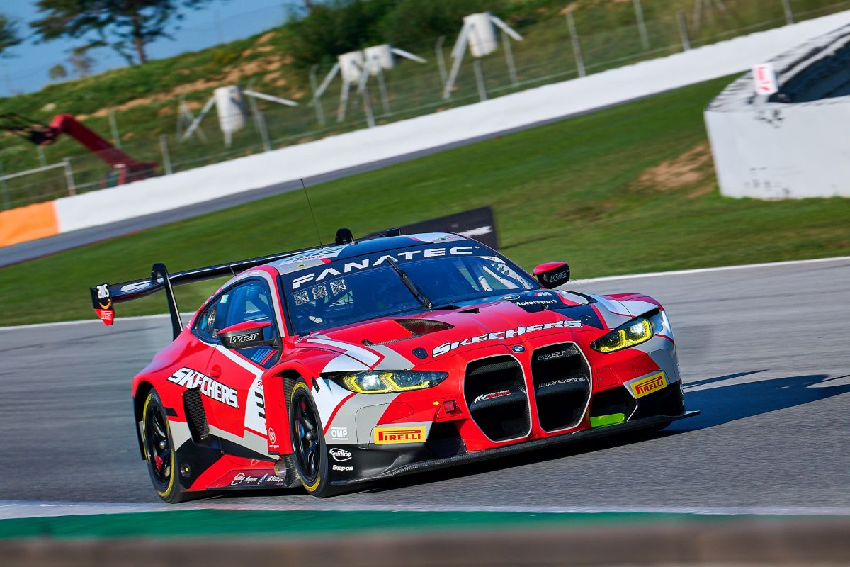 low_BMW_M4_GT3_Barcelona.jpg